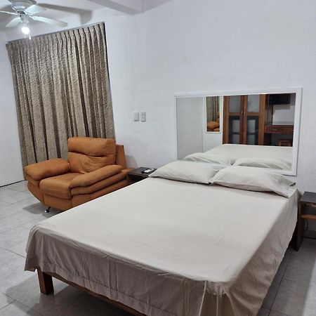 Las Margaritas Casa De Huespedes Appartement Cancún Buitenkant foto